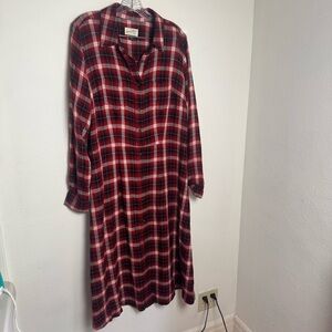 Universal Thread Red plaid flannel‎ Long Sleeve Dress Holiday Cabincore button